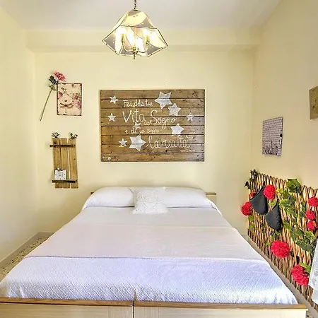 Sleeps 4 Air Con * 스칼라