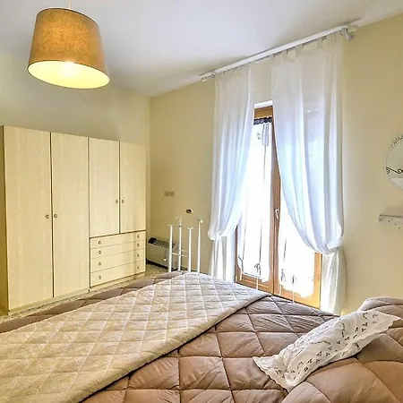 펜션 Sleeps 4 Air Con *