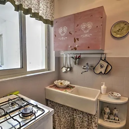 Sleeps 4 Air Con 펜션